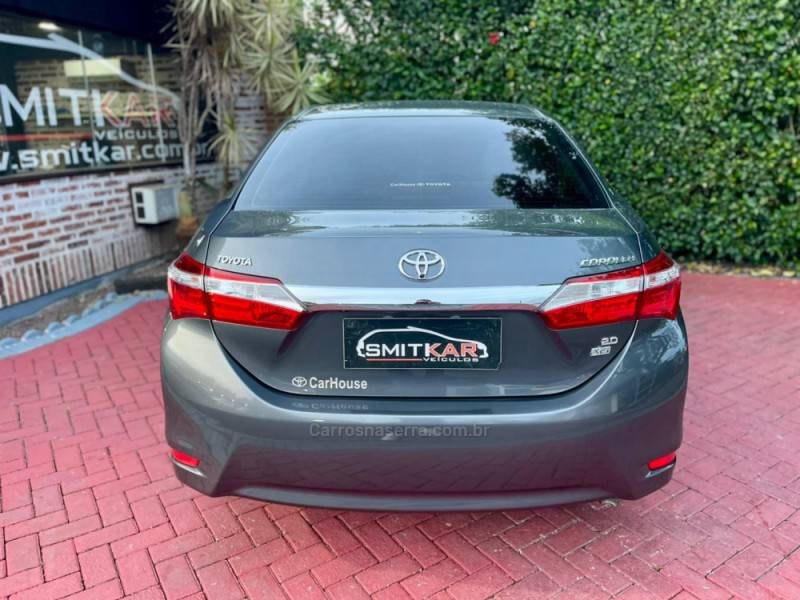 TOYOTA - COROLLA - 2016/2016 - Cinza - R$ 89.900,00
