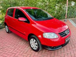 VOLKSWAGEN - FOX - 2008/2009 - Vermelha - R$ 30.900,00