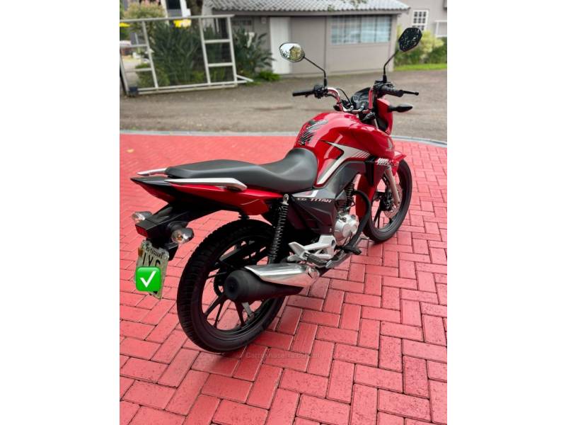 HONDA - CG 160 - 2017/2018 - Vermelha - R$ 13.900,00