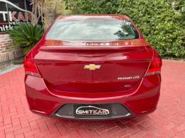 CHEVROLET - PRISMA - 2016/2017 - Vermelha - R$ 60.900,00