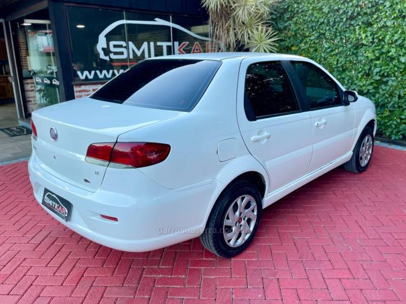 FIAT - SIENA - 2013/2013 - Branca - R$ 38.900,00