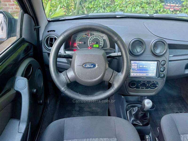 FORD - KA - 2009/2010 - Preta - R$ 22.900,00