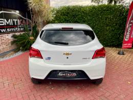 CHEVROLET - ONIX - 2016/2017 - Branca - R$ 55.900,00