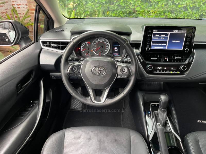TOYOTA - COROLLA - 2019/2020 - Preta - R$ 109.900,00