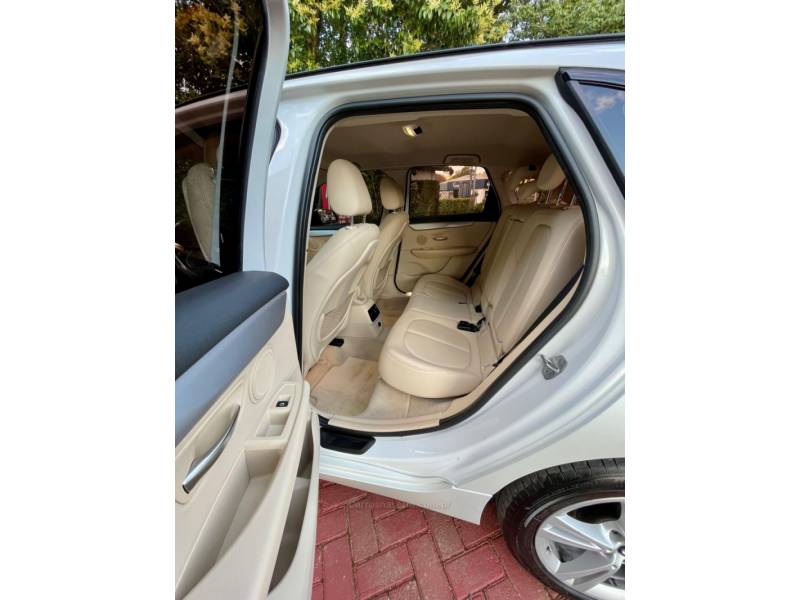 BMW - 220I - 2018/2018 - Branca - R$ 105.900,00