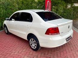 VOLKSWAGEN - VOYAGE - 2011/2012 - Branca - R$ 33.900,00