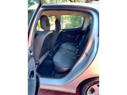 PEUGEOT - 206 - 2008/2018 - Prata - R$ 17.900,00