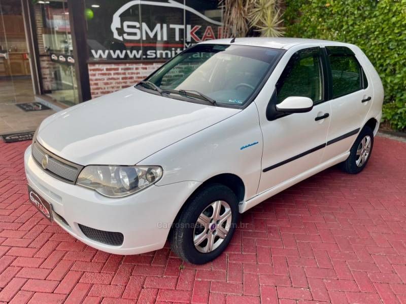 FIAT - PALIO - 2008/2008 - Branca - R$ 23.900,00