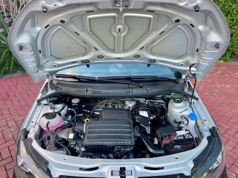 VOLKSWAGEN - SAVEIRO - 2024/2025 - Prata - R$ 95.900,00