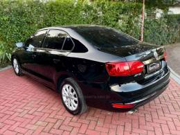 VOLKSWAGEN - JETTA - 2013/2013 - Preta - R$ 64.900,00