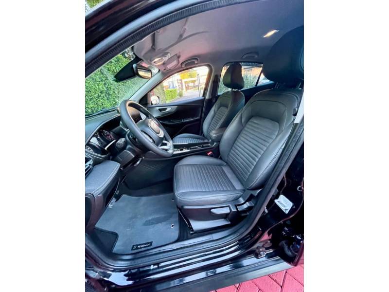 FIAT - FASTBACK - 2023/2024 - Preta - R$ 112.900,00