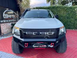FORD - RANGER - 2013/2014 - Branca - R$ 114.900,00