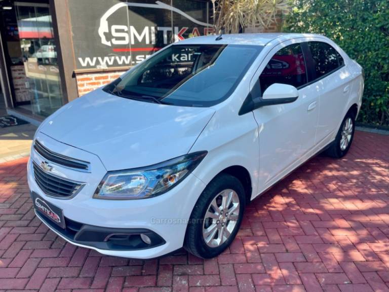 CHEVROLET - PRISMA - 2014/2015 - Branca - R$ 55.900,00