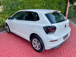 VOLKSWAGEN - POLO - 2023/2023 - Branca - R$ 73.900,00