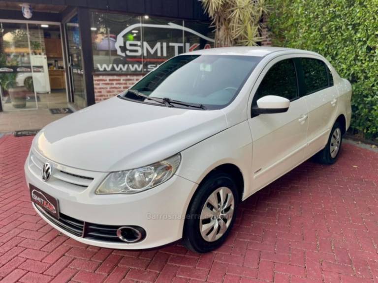 VOLKSWAGEN - VOYAGE - 2012/2013 - Branca - R$ 39.900,00