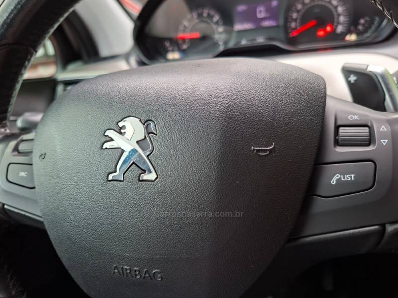 PEUGEOT - 2008 - 2016/2017 - Marrom - R$ 56.900,00