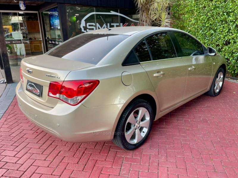 CHEVROLET - CRUZE - 2014/2014 - Bege - R$ 59.900,00