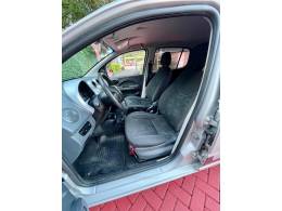 FIAT - UNO - 2013/2013 - Prata - R$ 36.900,00
