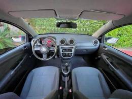 VOLKSWAGEN - SAVEIRO - 2012/2012 - Branca - R$ 40.900,00