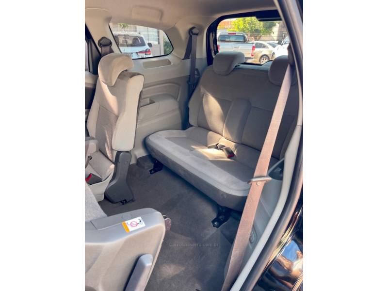 CHEVROLET - SPIN - 2014/2014 - Preta - R$ 56.900,00