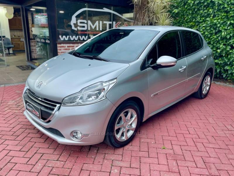 PEUGEOT - 208 - 2013/2014 - Prata - R$ 38.900,00