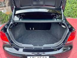 VOLKSWAGEN - VOYAGE - 2012/2013 - Preta - R$ 38.900,00