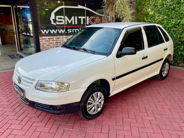 VOLKSWAGEN - GOL - 2014/2014 - Branca - R$ 26.900,00