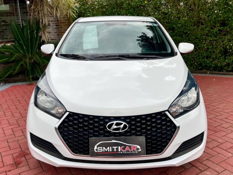 HYUNDAI - HB20S - 2018/2019 - Branca - R$ 68.900,00