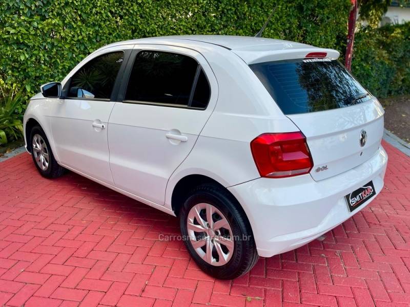VOLKSWAGEN - GOL - 2018/2019 - Branca - R$ 47.900,00