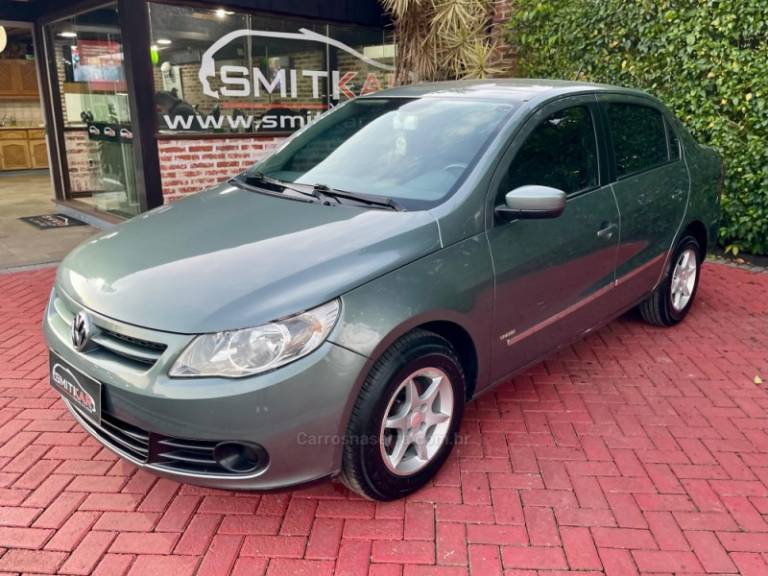 VOLKSWAGEN - VOYAGE - 2010/2011 - Cinza - R$ 32.900,00