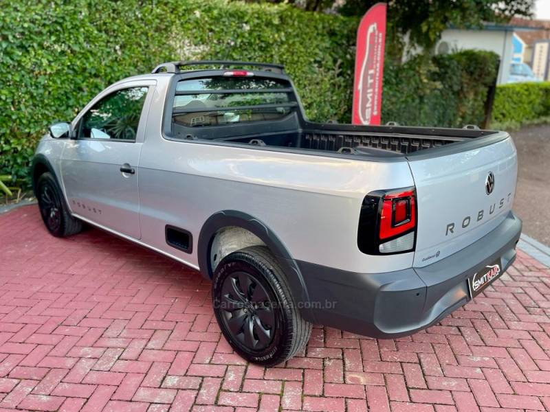 VOLKSWAGEN - SAVEIRO - 2024/2025 - Prata - R$ 95.900,00