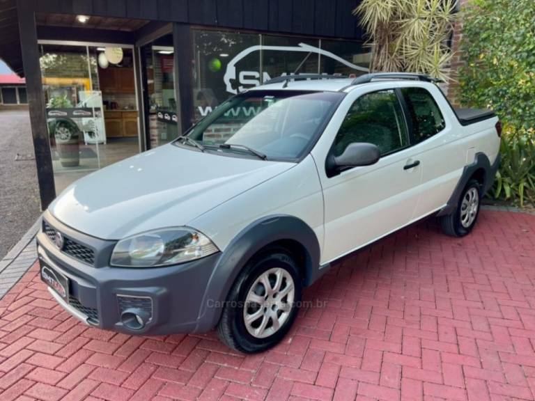 FIAT - STRADA - 2015/2016 - Branca - Sob Consulta