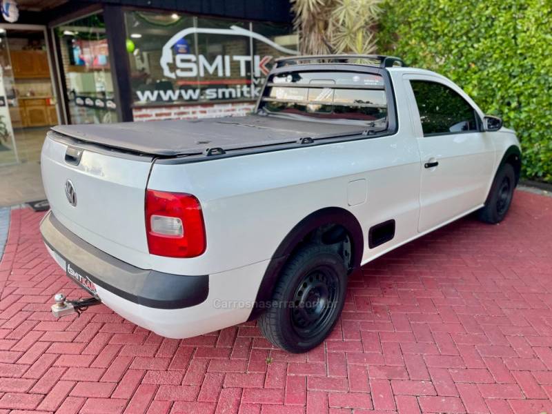 VOLKSWAGEN - SAVEIRO - 2012/2012 - Branca - R$ 40.900,00