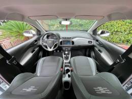 CHEVROLET - ONIX - 2019/2019 - Branca - R$ 57.900,00