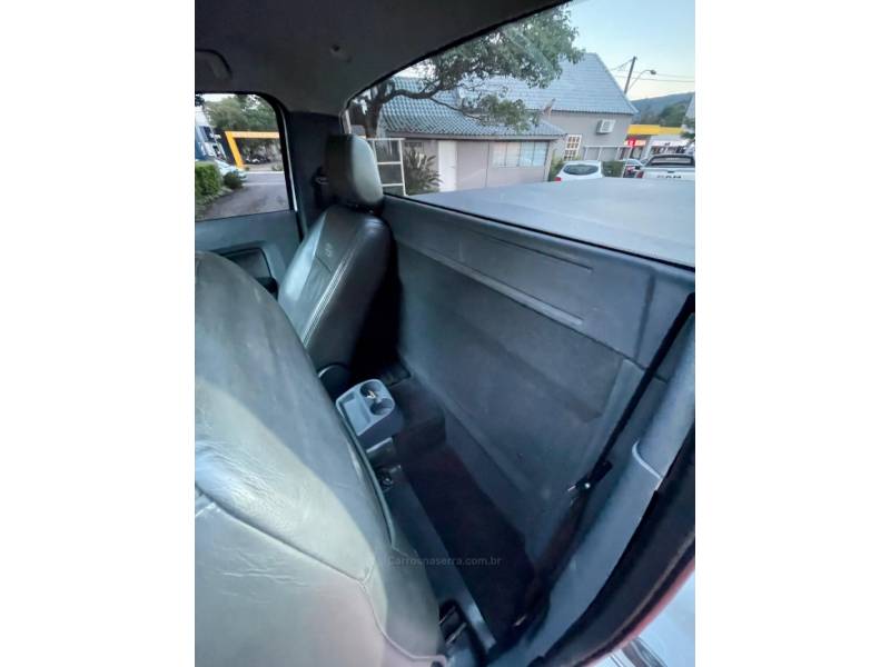 FORD - RANGER - 2013/2014 - Branca - R$ 114.900,00