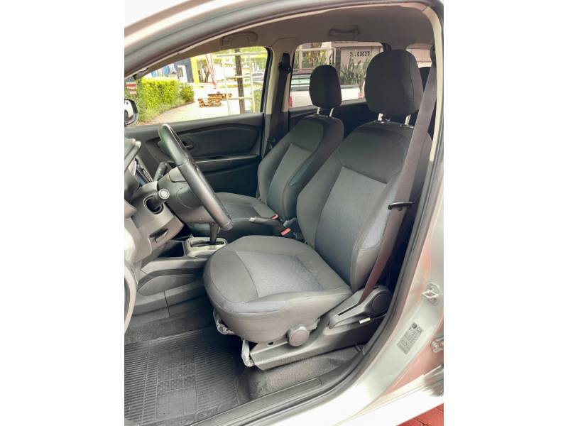 CHEVROLET - SPIN - 2019/2019 - Prata - R$ 65.900,00