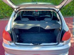 PEUGEOT - 206 - 2008/2018 - Prata - R$ 17.900,00