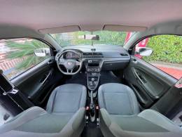 VOLKSWAGEN - GOL - 2018/2019 - Branca - R$ 47.900,00