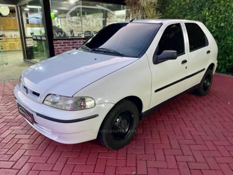 FIAT - PALIO - 2003/2003 - Branca - R$ 15.900,00