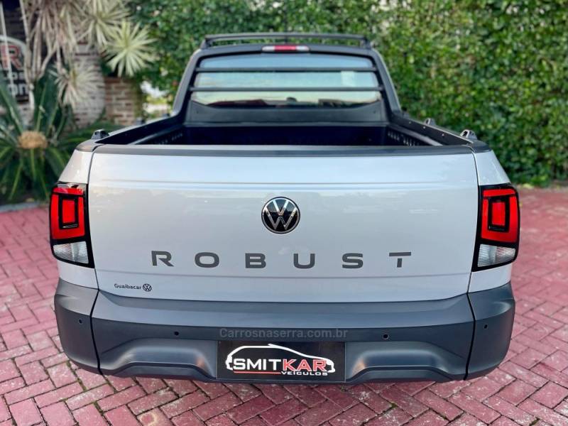 VOLKSWAGEN - SAVEIRO - 2024/2025 - Prata - R$ 95.900,00