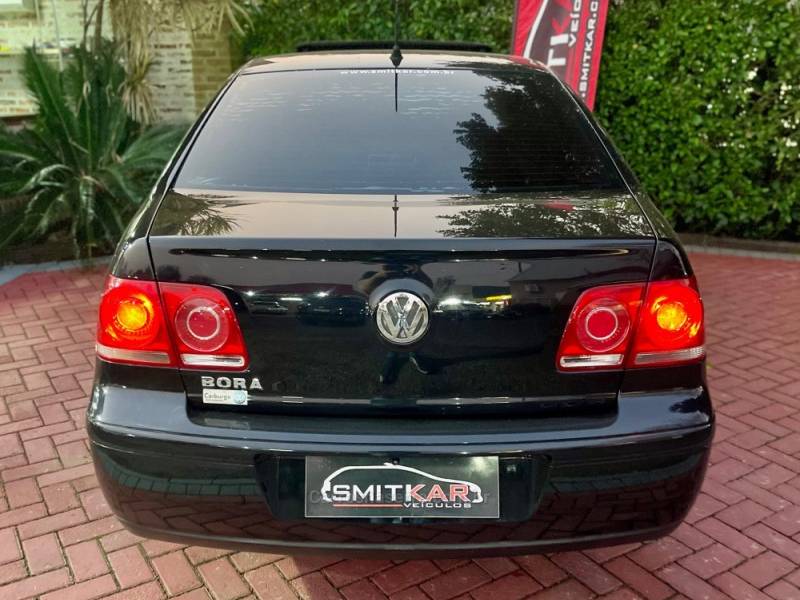 VOLKSWAGEN - BORA - 2008/2008 - Preta - R$ 35.900,00