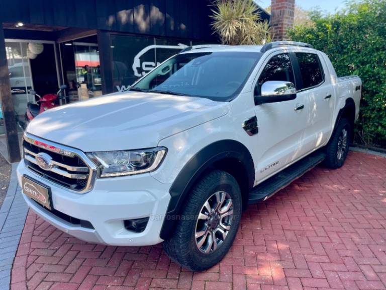 FORD - RANGER - 2021/2022 - Branca - R$ 209.900,00