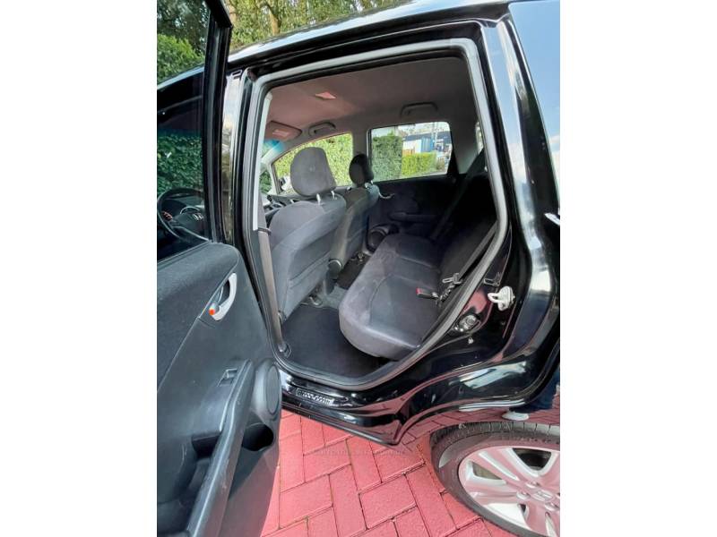 HONDA - FIT - 2011/2011 - Preta - R$ 51.900,00