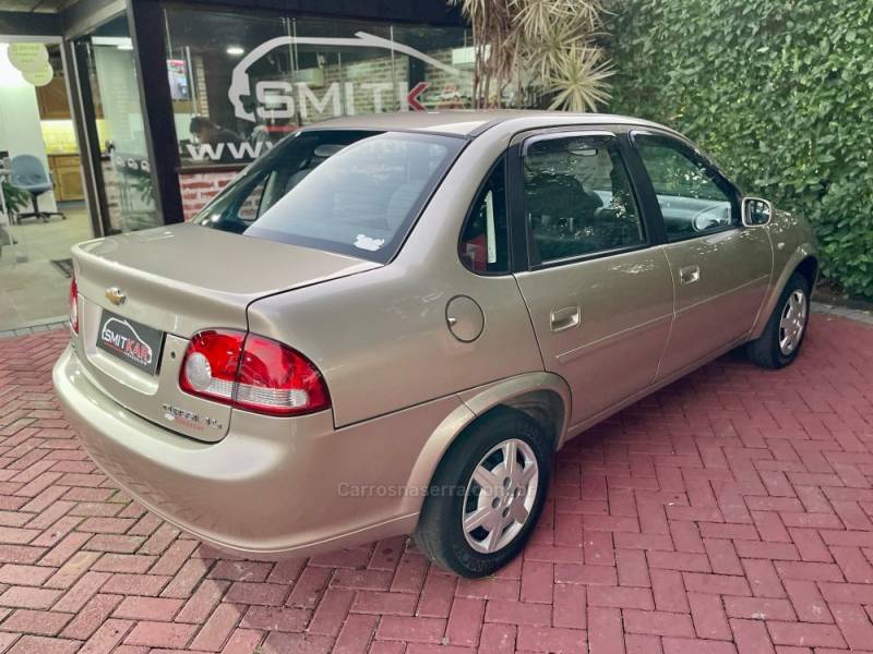 CHEVROLET - CLASSIC - 2012/2012 - Bege - R$ 29.900,00