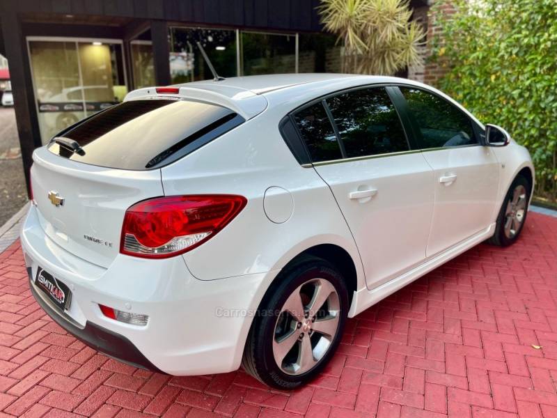 CHEVROLET - CRUZE - 2013/2014 - Branca - R$ 61.900,00
