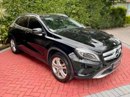 MERCEDES-BENZ - GLA 200 - 2017/2017 - Preta - R$ 115.900,00