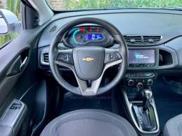 CHEVROLET - ONIX - 2014/2015 - Branca - R$ 55.900,00