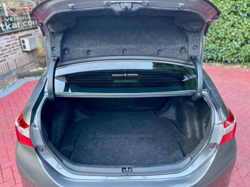 TOYOTA - COROLLA - 2016/2016 - Cinza - R$ 89.900,00