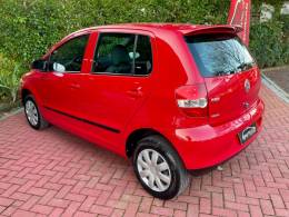 VOLKSWAGEN - FOX - 2008/2009 - Vermelha - R$ 30.900,00