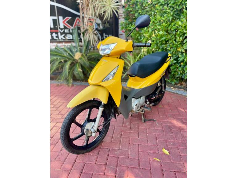 HONDA - BIZ 125 - 2008/2008 - Amarela - R$ 8.900,00